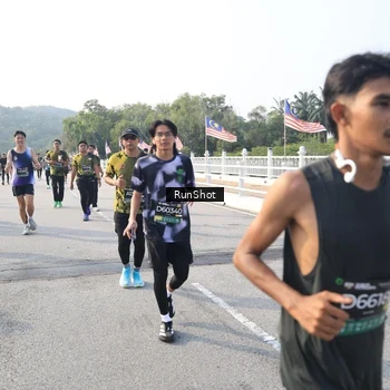 Runner Photo 6900924