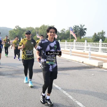 Runner Photo 6900937