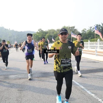 Runner Photo 6900942