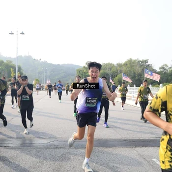 Runner Photo 6900950