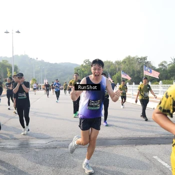 Runner Photo 6900952