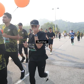Runner Photo 6900987
