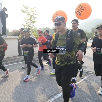 Runner Photo 6900988