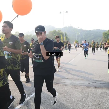 Runner Photo 6900989