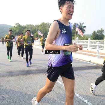 Runner Photo 6900999
