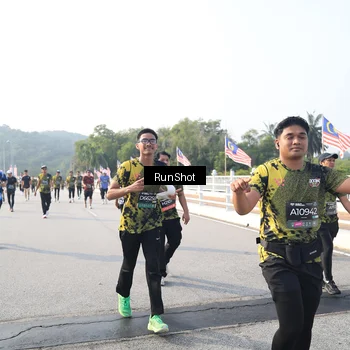 Runner Photo 6901023