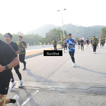 Runner Photo 6901033