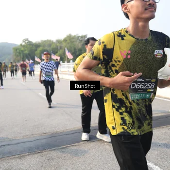Runner Photo 6901035