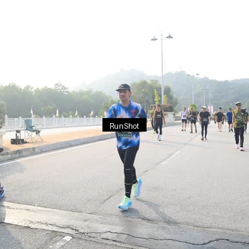 Runner Photo 6901036