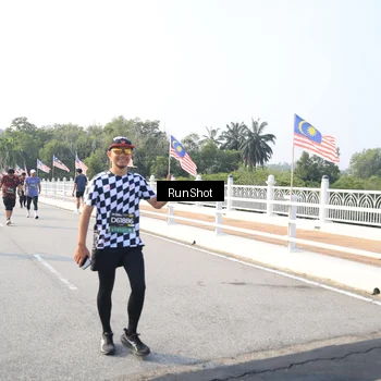 Runner Photo 6901061