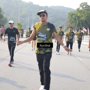 Runner Photo 6901096