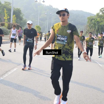 Runner Photo 6901101
