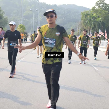 Runner Photo 6901106