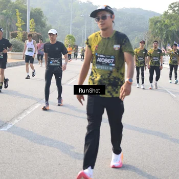 Runner Photo 6901108