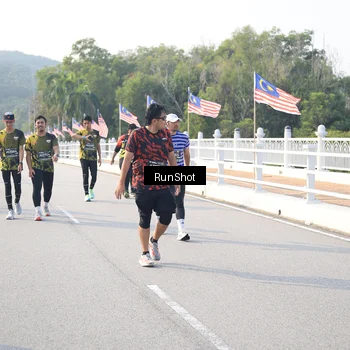 Runner Photo 6901124