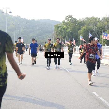 Runner Photo 6901134