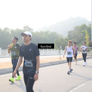 Runner Photo 6901159