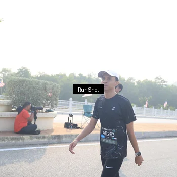 Runner Photo 6901168