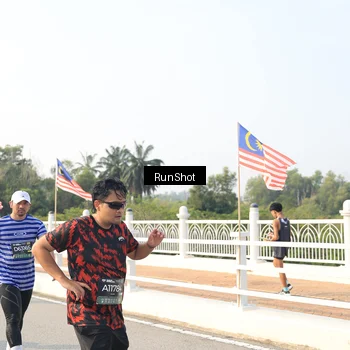 Runner Photo 6901170