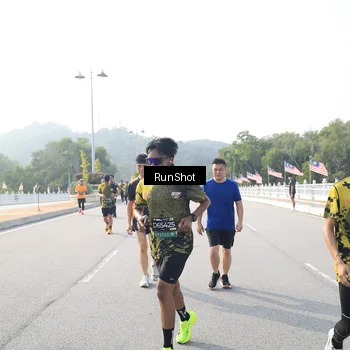Runner Photo 6901218