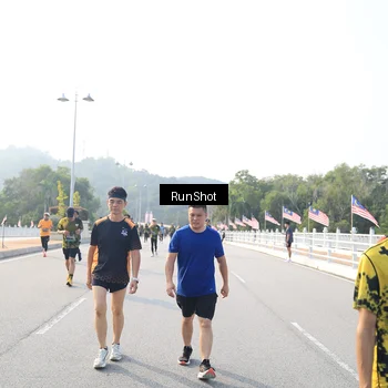 Runner Photo 6901233
