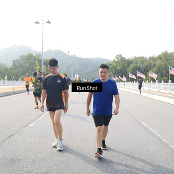 Runner Photo 6901251