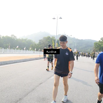 Runner Photo 6901273