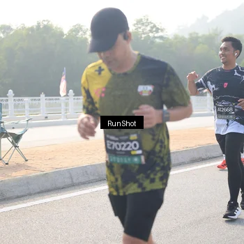 Runner Photo 6901289