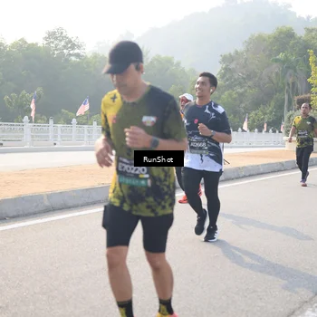 Runner Photo 6901293