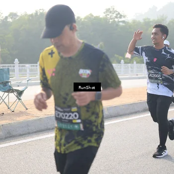 Runner Photo 6901295