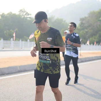 Runner Photo 6901309