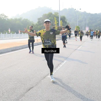 Runner Photo 6901367