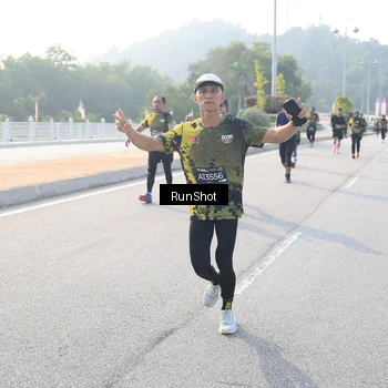 Runner Photo 6901368