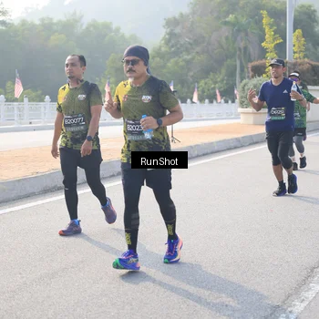 Runner Photo 6901375