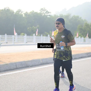 Runner Photo 6901393