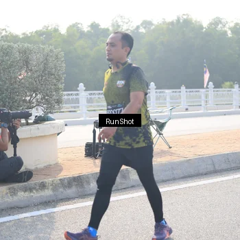 Runner Photo 6901401