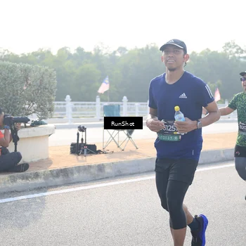 Runner Photo 6901414