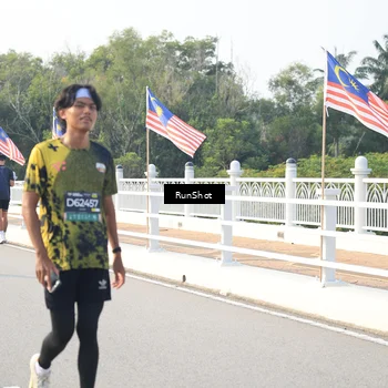 Runner Photo 6901416