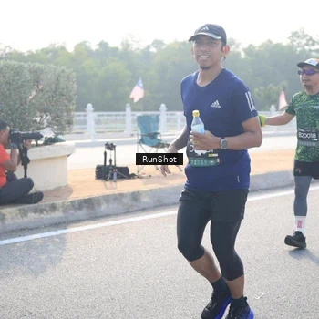 Runner Photo 6901427
