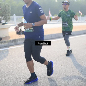 Runner Photo 6901428