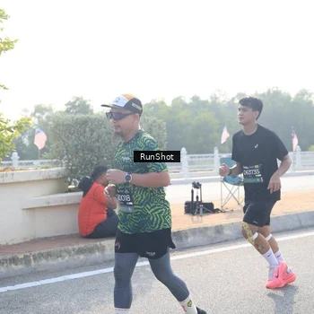 Runner Photo 6901444