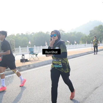Runner Photo 6901450