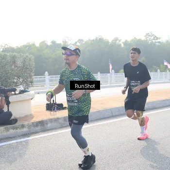 Runner Photo 6901461