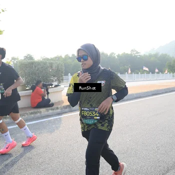 Runner Photo 6901474