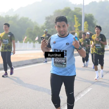 Runner Photo 6901482