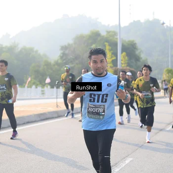 Runner Photo 6901492