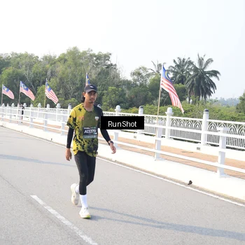Runner Photo 6901493