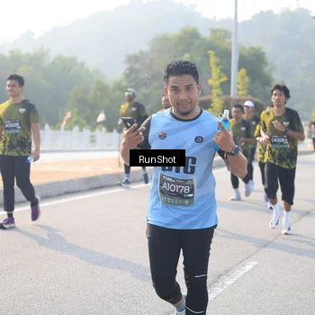 Runner Photo 6901496