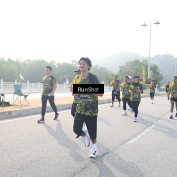 Runner Photo 6901515