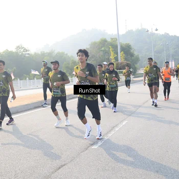 Runner Photo 6901518